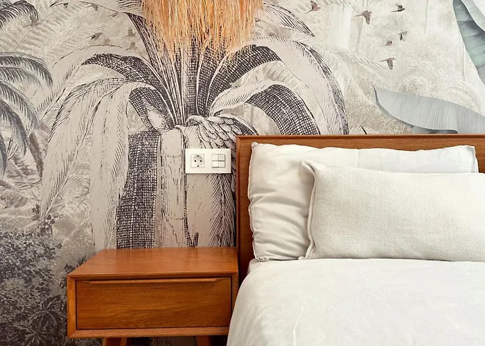 Hostel Surfing Etxea - Surf San Sebastián