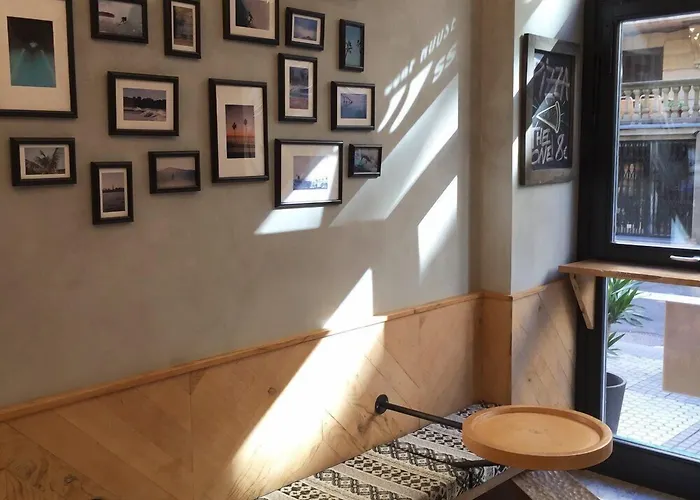 Hostel Surfing Etxea - Surf San Sebastián