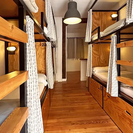 Surfing Etxea - Surf Auberge de jeunesse Saint-Sébastien