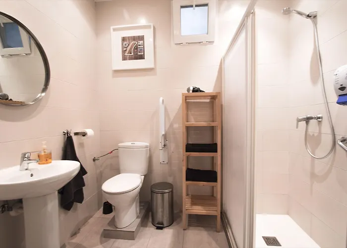 Surfing Etxea - Surf Hostel Σαν Σεμπαστιάν